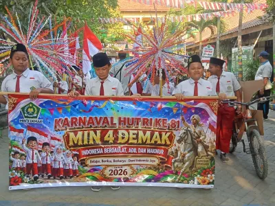 Semarak Karnaval HUT Ke-81 Kemerdekaan RI, MIN 4 Demak Tampilkan Semangat Nasionalisme