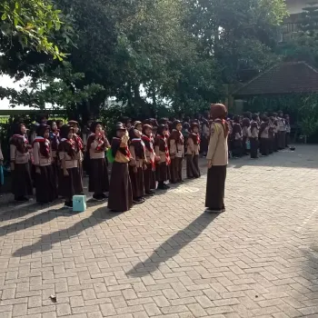 Pramuka-1